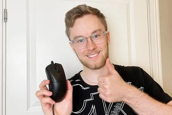 Test av Razer DeathAdder V3 - en fjäderlätt och högpresterande mus